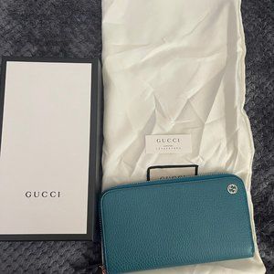 NWT GUCCI Dollar Calfskin GG Logo Long wallet